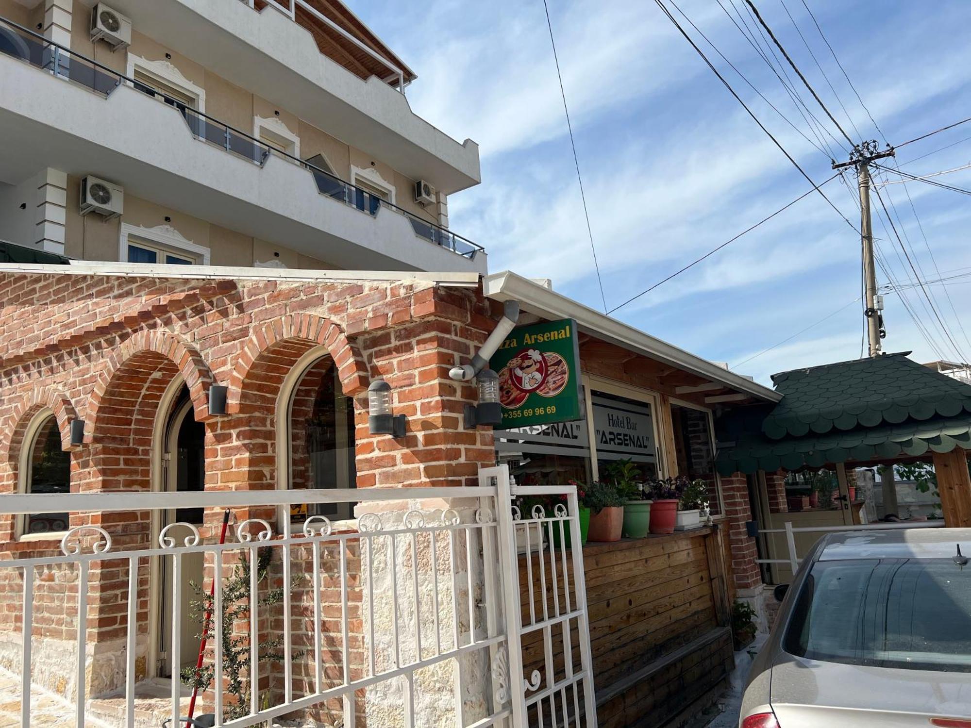 Hotel Arsenal Ksamil Exteriör bild